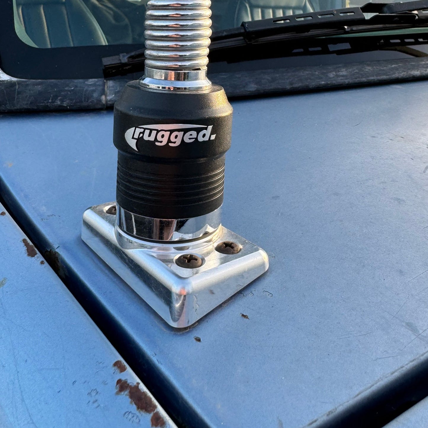 Rugged Radios Rugged Radios Antenna Mount for Ford F Series Trucks and Broncos