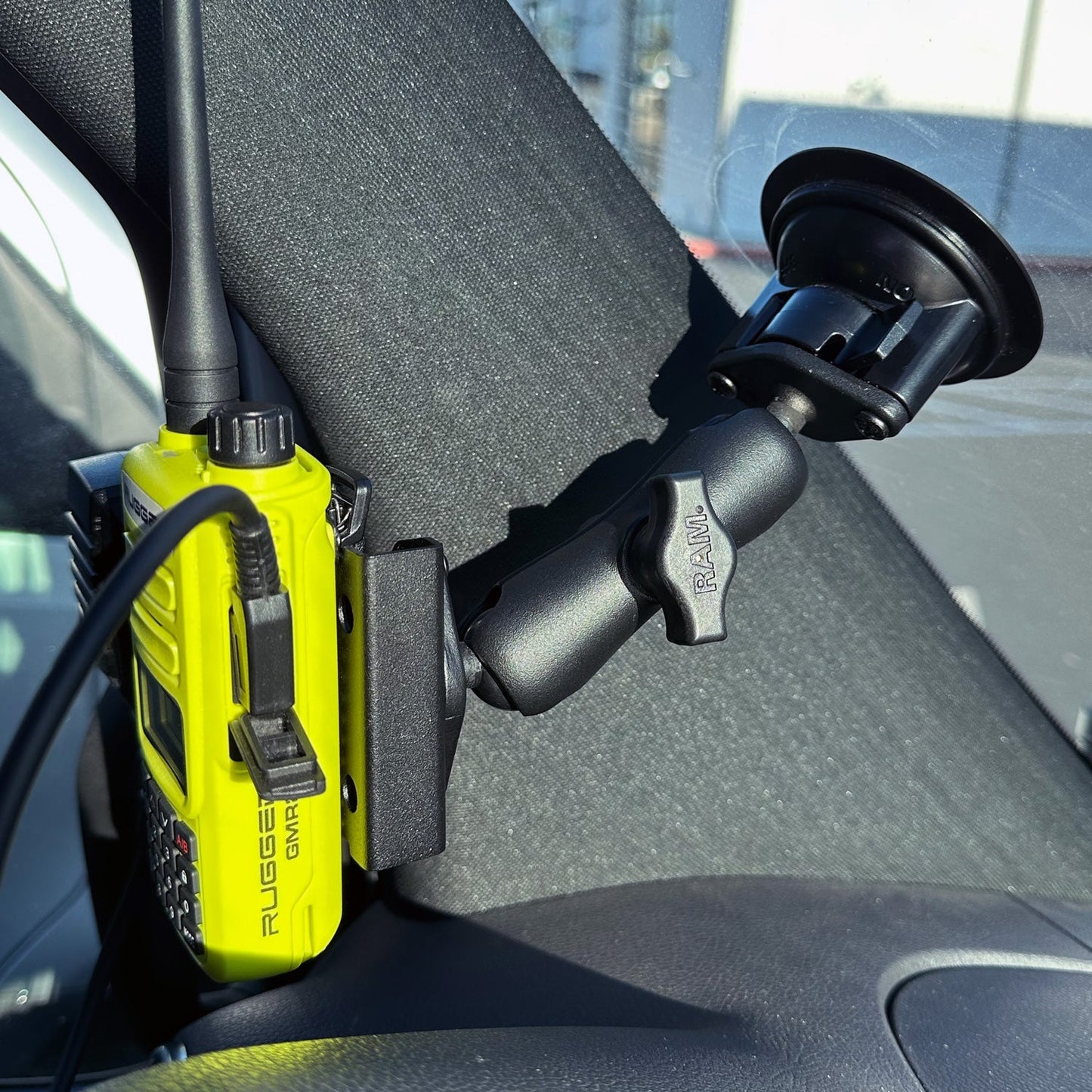 Rugged Radios Rugged Radios RAM Twist-Lock Suction Cup Base with Ball