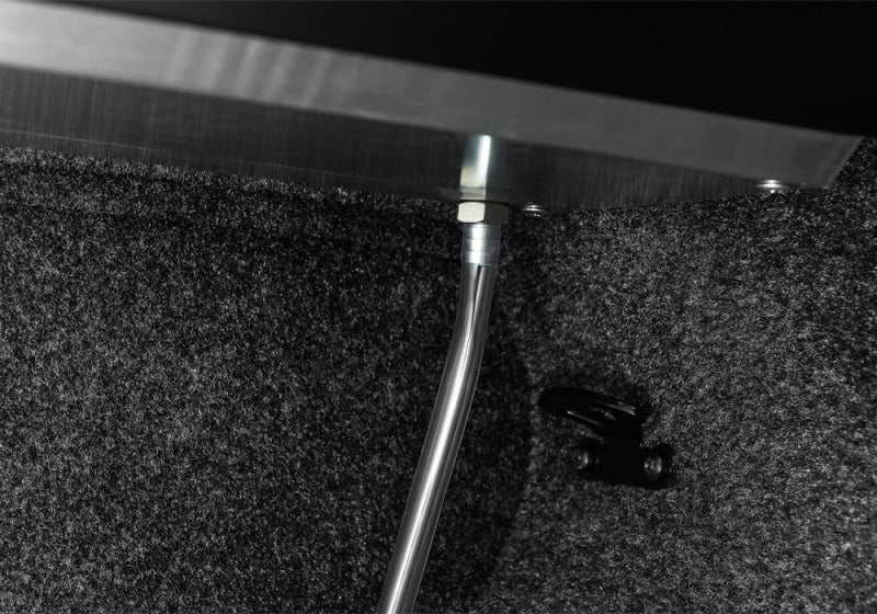 Roll-N-Lock RNL M-Series Tonneau Cover — alternate view 4