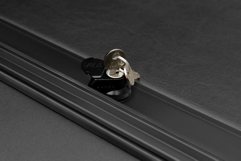 Roll-N-Lock RNL M-Series Tonneau Cover — alternate view 4