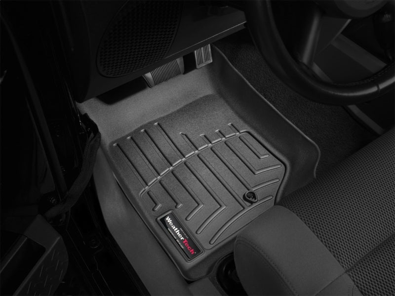 WeatherTech WT FloorLiner - Front - Blk — alternate view 5