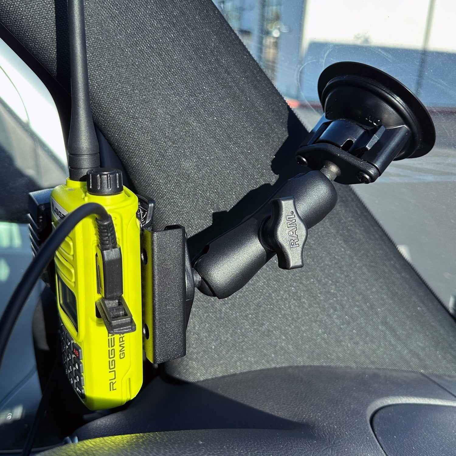 Rugged Radios Rugged Radios RAM Twist-Lock Suction Cup Base with Ball