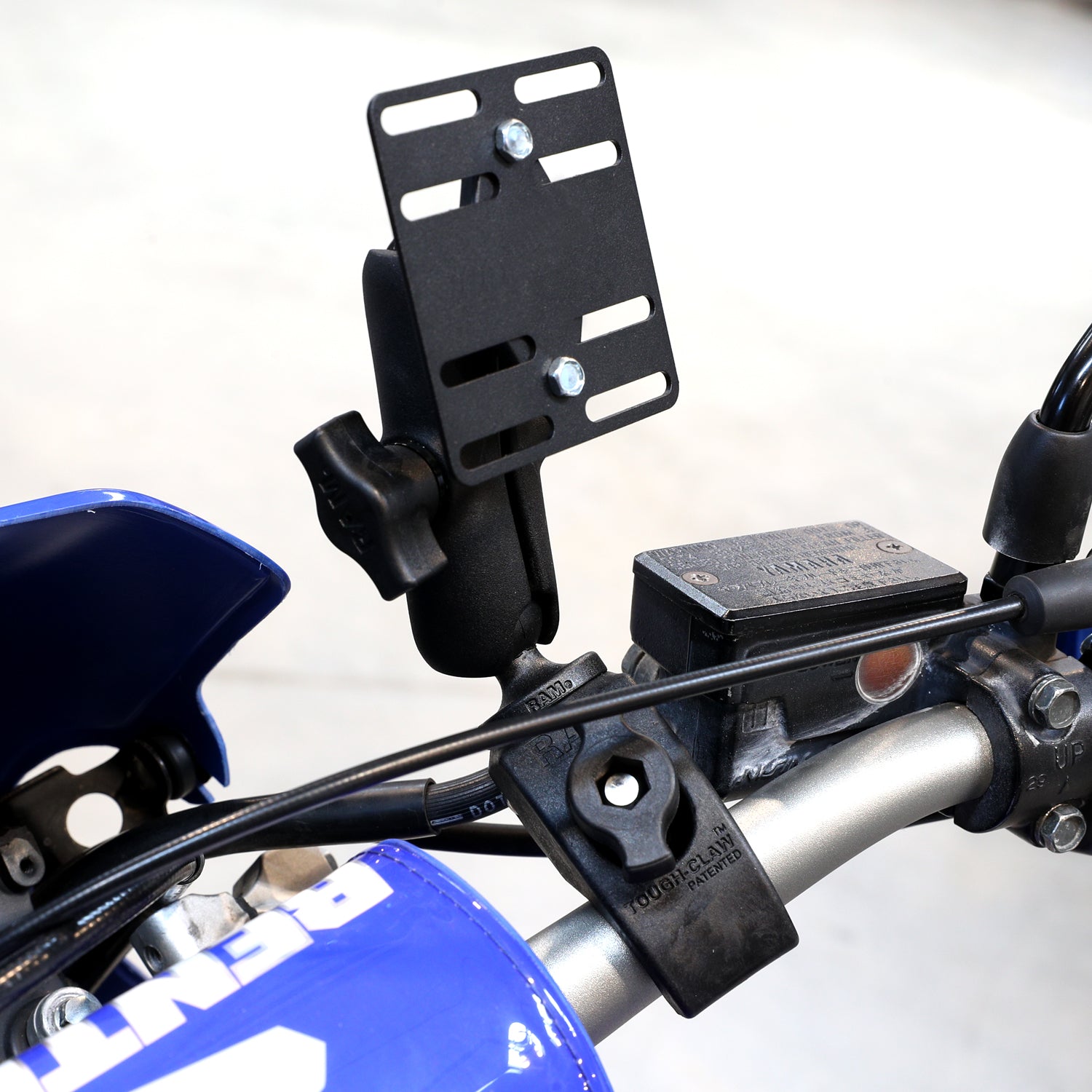 Rugged Radios Rugged Radios Motorcycle RAM Mount for Handheld Radios